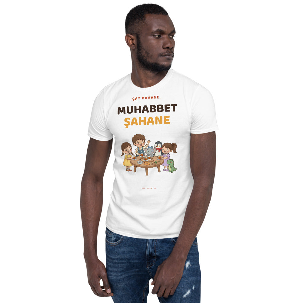 Çay Bahane, Muhabbet Şahane Unisex Softstyle T-Shirt, Roots & Talks - lifestyle photo 3