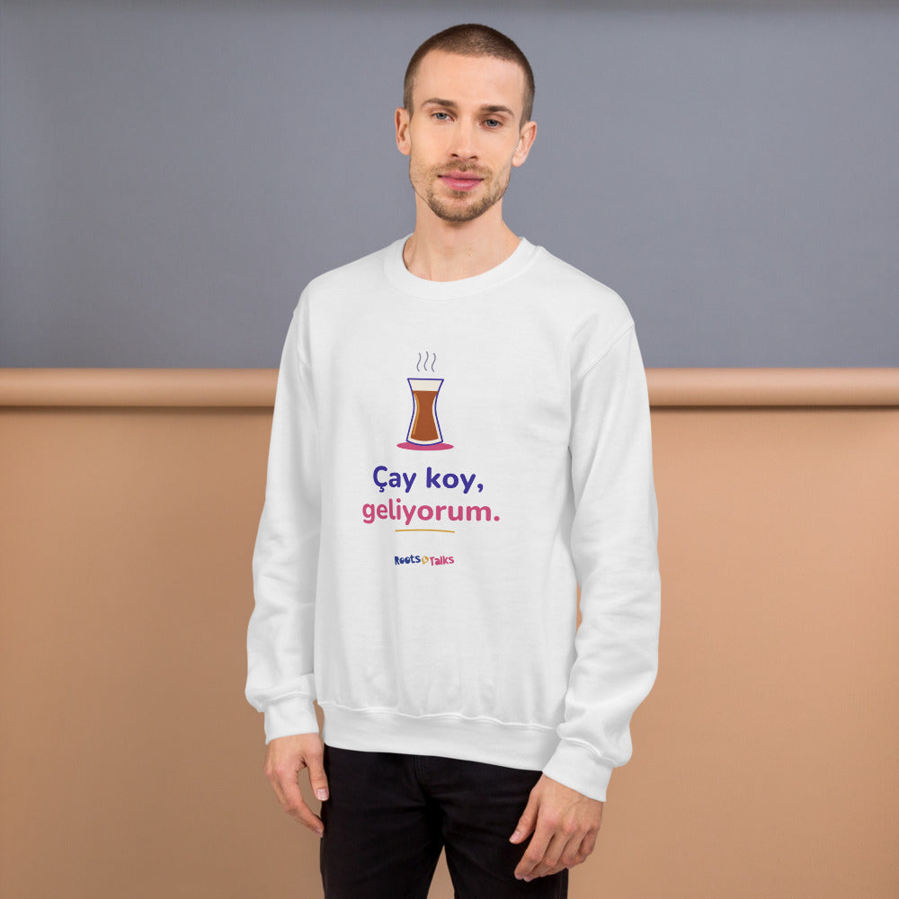 Çay Koy, Geliyorum Unisex Crewneck Sweatshirt, Roots & Talks - lifestyle photo 1